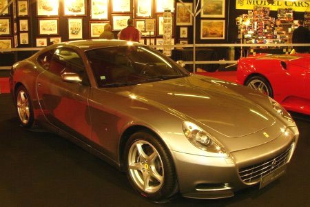 Ferrari отметила 60-летие выпуском коллекционных авто